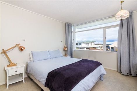 Photo of property in 20 Hinerau Grove, Waipahihi, Taupo, 3330