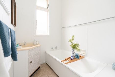 Photo of property in 25 Argentine Avenue, Miramar, Wellington, 6022