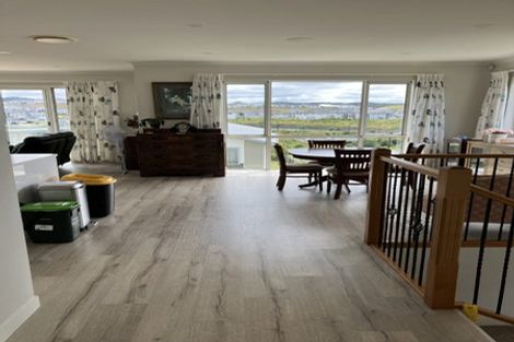 Photo of property in 23 Maka Terrace, Orewa, 0931