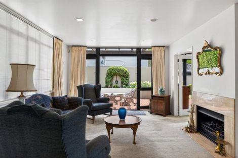 Photo of property in 12a Saltburn Road, Milford, Auckland, 0620