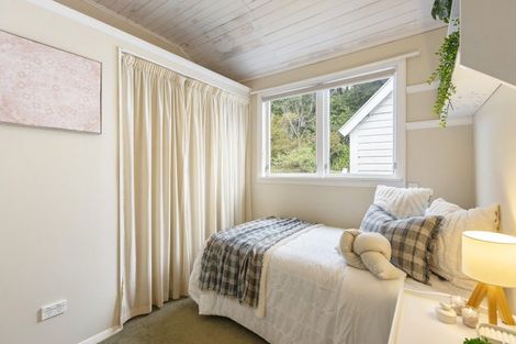 Photo of property in 14 Warwick Street, Wilton, Wellington, 6012