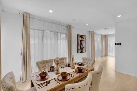 Photo of property in 62 Donegal Park Drive, Flat Bush, Auckland, 2019