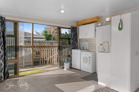 Photo of property in 8 Montaine Place, Maungaturoto, 0520