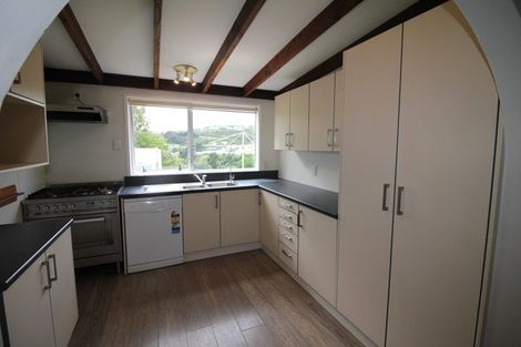 Photo of property in 28 Bassett Road, Johnsonville, Wellington, 6037