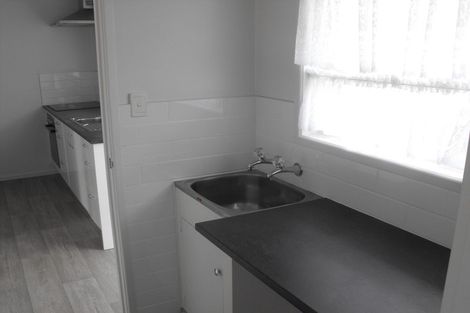 Photo of property in 20 Brandon Road, Glen Eden, Auckland, 0602