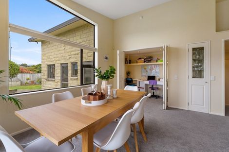 Photo of property in 11 Te Ropata Place, Waikanae Beach, Waikanae, 5036