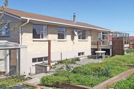 Photo of property in 42 Brinkburn Street, South Hill, Oamaru, 9400