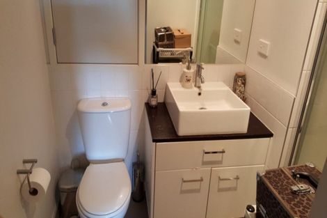 Photo of property in Algarve Apartments, 202/332 Maunganui Road, Mount Maunganui, 3116