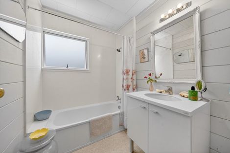 Photo of property in 148 West Street, Greytown, 5712