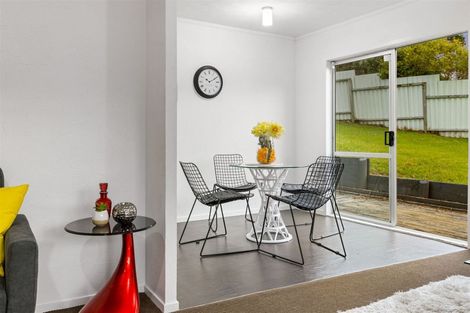 Photo of property in 24 Garton Drive, Massey, Auckland, 0614