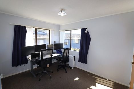 Photo of property in 6 Flinders Place, Johnsonville, Wellington, 6037