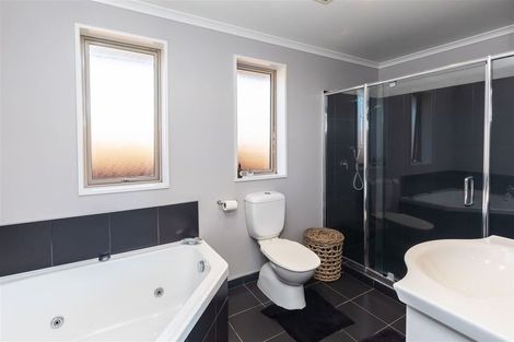 Photo of property in 16 Teagarden Close, Mairehau, Christchurch, 8052