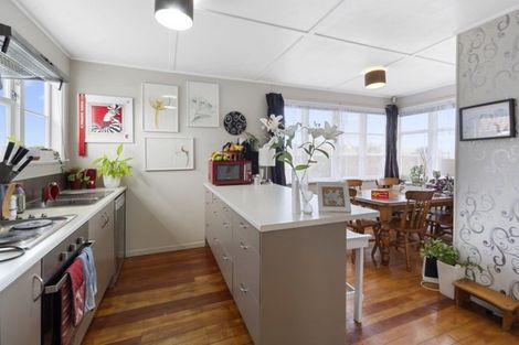 Photo of property in 99 Fairfield Road, Fairfield, Hamilton, 3214