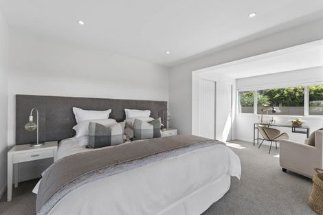 Photo of property in 7 Commodore Parry Road, Castor Bay, Auckland, 0620