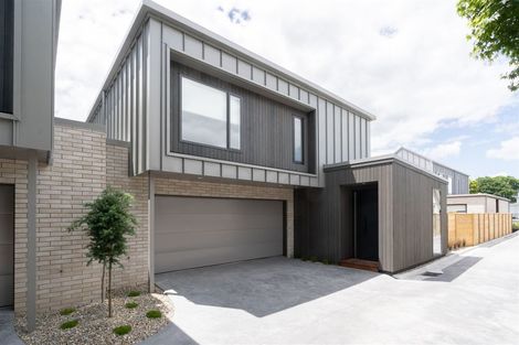 Photo of property in 2/23 Strowan Avenue, Fairfield, Hamilton, 3214