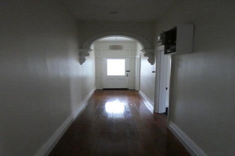 Photo of property in 10 Defoe Place, Waltham, Christchurch, 8023