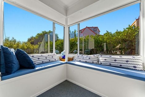 Photo of property in 37 Gatman Street, Birkdale, Auckland, 0626