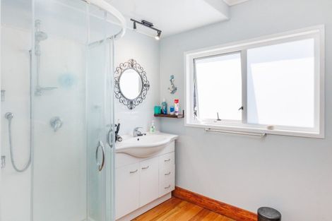 Photo of property in 35 Shortt Street, Foxton Beach, Foxton, 4815