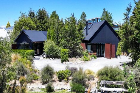Photo of property in 17 D'archiac Drive, Lake Tekapo, 7999