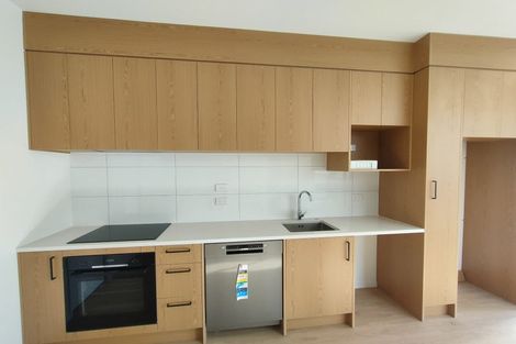 Photo of property in 16 Helena Street, Massey, Auckland, 0614