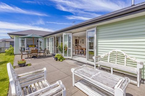 Photo of property in 12 Kawakawa Street, Pegasus, 7612