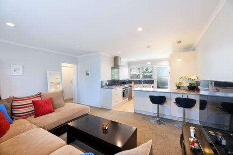 Photo of property in 16 Abel Tasman Avenue, Henderson, Auckland, 0610