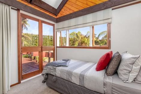 Photo of property in 62 Muriwai Road, Waimauku, 0812