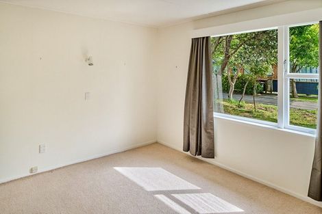 Photo of property in 5a Whitehouse Road, Titahi Bay, Porirua, 5022