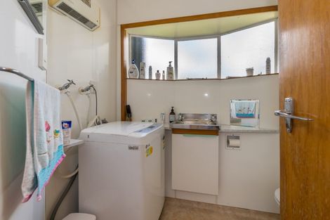 Photo of property in 67 Easther Crescent, Kew, Dunedin, 9012