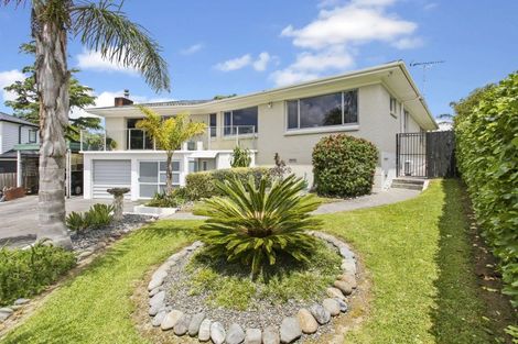 Photo of property in 13 Hanover Place, Pahurehure, Papakura, 2113