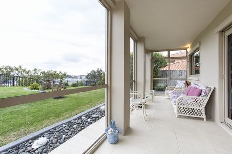 Photo of property in 6/126 Whangaparaoa Road, Red Beach, 0932