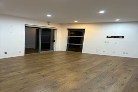 Photo of property in 1 Sunshine Boulevard, Sunnyvale, Auckland, 0612