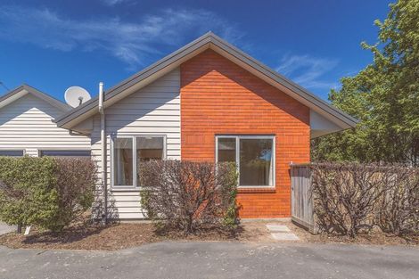 Photo of property in 18h Defoe Place, Waltham, Christchurch, 8023