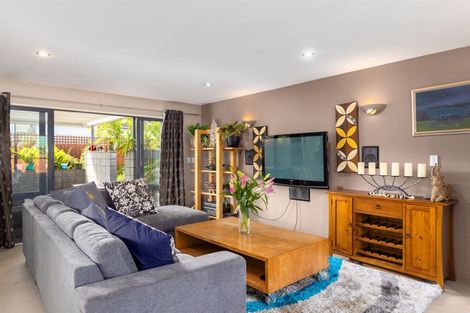 Photo of property in 127 Saint Johns Street, Bromley, Christchurch, 8062