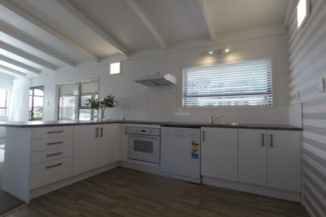 Photo of property in 10 Stuart Place, Blagdon, New Plymouth, 4310