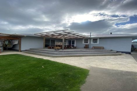 Photo of property in 71 Kettle Avenue, Awapuni, Palmerston North, 4412