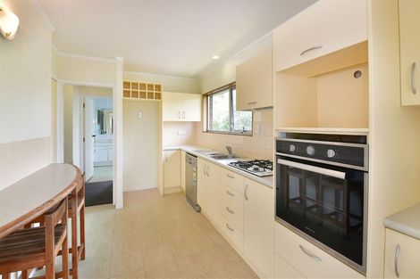 Photo of property in 27 Amorino Drive, Red Beach, 0932