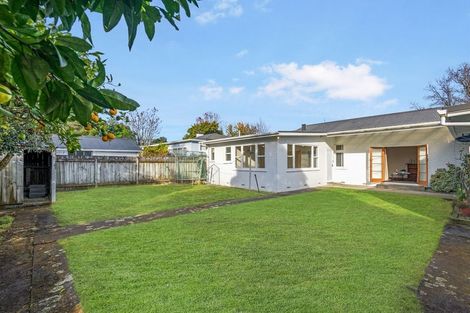 Photo of property in 5 Sydney Street, Palmerston North, 4414