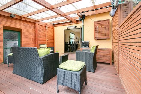 Photo of property in 90 Te Awa Avenue, Te Awa, Napier, 4110