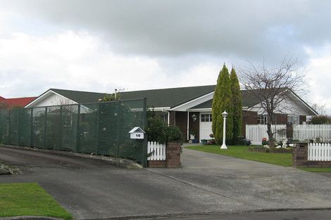 Photo of property in 9 Tui Mill Grove, Feilding, 4702