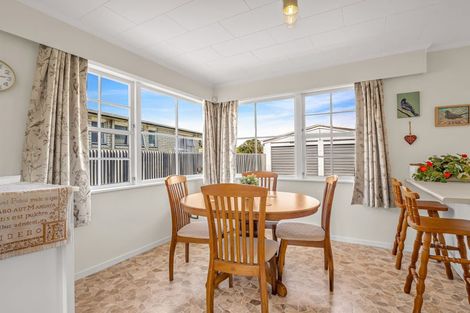 Photo of property in 34 Herbert Avenue, Cloverlea, Palmerston North, 4412