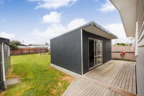 Photo of property in 73 Lockhart Avenue, Milson, Palmerston North, 4414