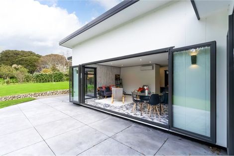 Photo of property in 112 Kawiu Road, Levin, 5510