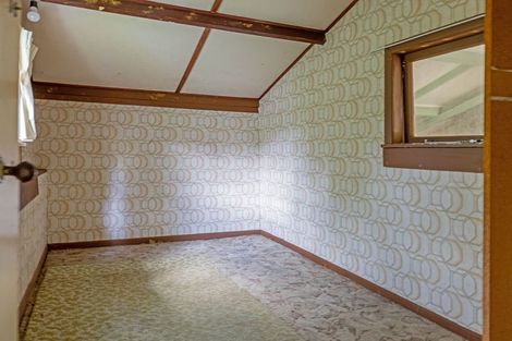 Photo of property in 12 Bethune Street, Featherston, 5710