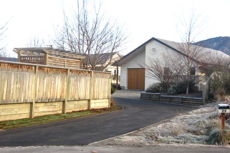 Photo of property in 21 Shanahan Lane, Arrowtown, 9302