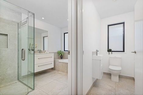 Photo of property in 18 Awatea Drive, Whitianga, 3510