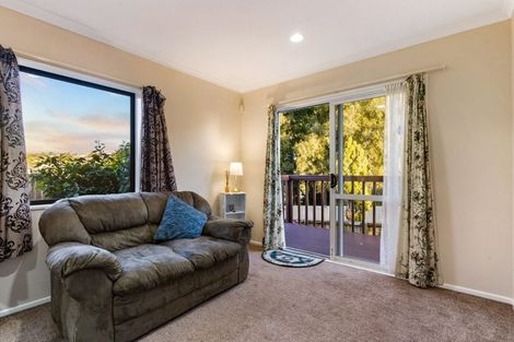 Photo of property in 7 Chieftain Rise, Goodwood Heights, Auckland, 2105