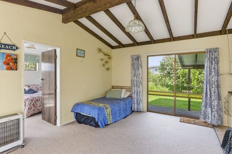Photo of property in 29 Sarah Street, Waikawa Beach, Manakau, 5573