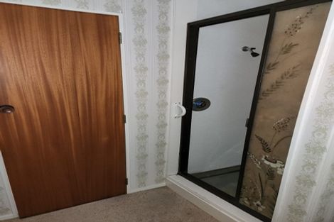 Photo of property in 29a Rewarewa Crescent, Waikanae, 5036