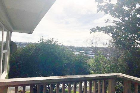 Photo of property in 1/99 Archers Road, Hillcrest, Auckland, 0629